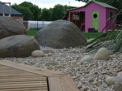 grosse boule pierre jardin